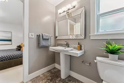 2028 Damuth #1, Oakland, CA 94602 - Photo 29