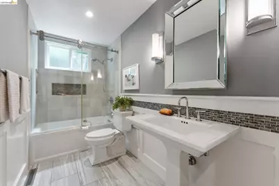 2028 Damuth #1, Oakland, CA 94602 - Photo 27