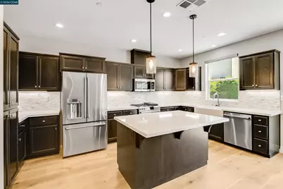 1393 Jamboree Dr, Fairfield, CA 94533 - Photo 15