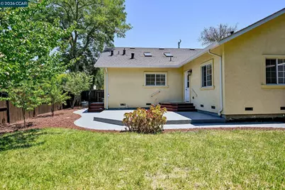 2527 Buena Vista Ave, Walnut Creek, CA 94597 - Photo 29
