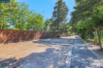 4321 Gold Run Dr, Oakley, CA 94561 - Photo 31