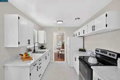 3027 Keith Dr, Richmond, CA 94803 - Photo 23
