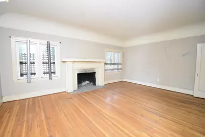 520 Harding Way, Stockton, CA 95204 - Photo 9