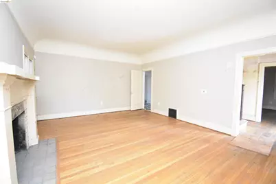 520 Harding Way, Stockton, CA 95204 - Photo 11