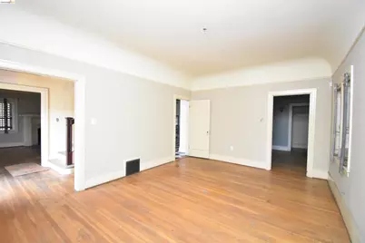520 Harding Way, Stockton, CA 95204 - Photo 13
