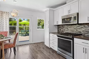 2214 Curtis St, Berkeley, CA 94702 - Photo 7
