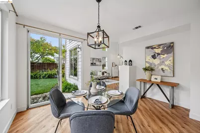 25 Farallon Ct, Richmond, CA 94804 - Photo 13