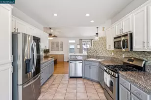 1336 Steinbeck Dr, Pittsburg, CA 94565 - Photo 11