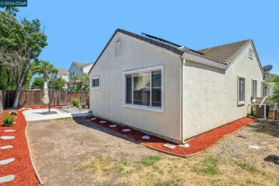 1336 Steinbeck Dr, Pittsburg, CA 94565 - Photo 31