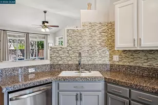 1336 Steinbeck Dr, Pittsburg, CA 94565 - Photo 13