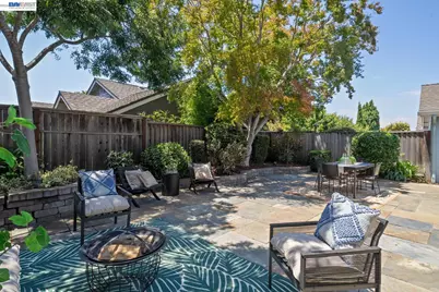 135 Avington Rd, Alameda, CA 94502 - Photo 35