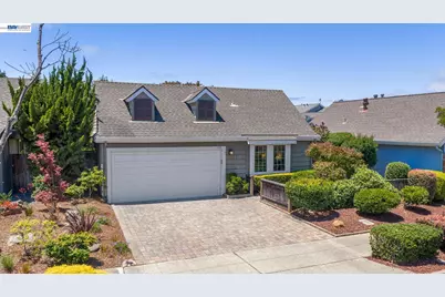 135 Avington Rd, Alameda, CA 94502 - Photo 3