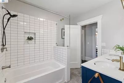 2724 Seminary Ave, Oakland, CA 94605 - Photo 37