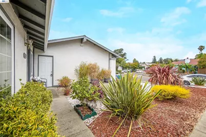 22633 Mossy Rock Drive, Hayward, CA 94541 - Photo 7