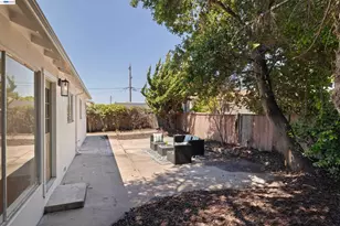 15512 Farnsworth St, San Leandro, CA 94579 - Photo 17