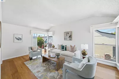10517 Voltaire Ave, Oakland, CA 94603 - Photo 5