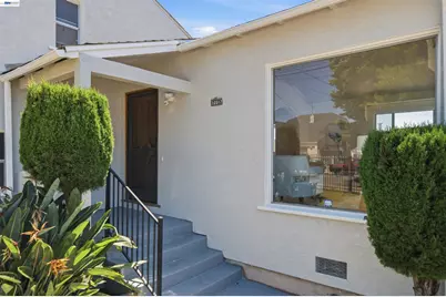 10517 Voltaire Ave, Oakland, CA 94603 - Photo 3