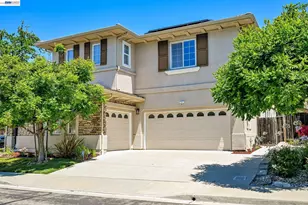 5389 Hazeltine Ln, Dublin, CA 94568 - Photo 3