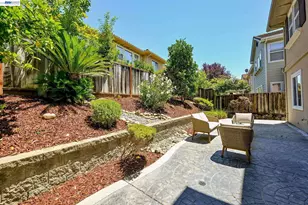 5389 Hazeltine Ln, Dublin, CA 94568 - Photo 39