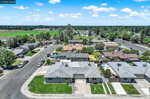 221 Eric Cir, Galt, CA 95632 - Photo 45