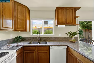 221 Eric Cir, Galt, CA 95632 - Photo 21