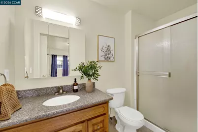 221 Eric Cir, Galt, CA 95632 - Photo 33