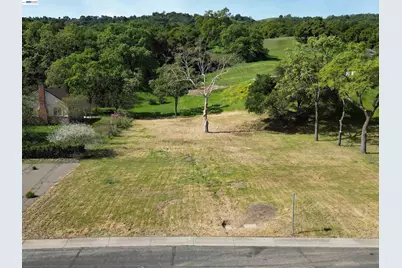 8278 Sassafras Court, Pleasanton, CA 94566 - Photo 11