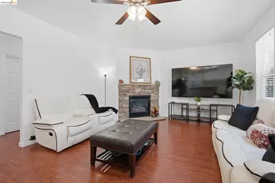 724 Topaz Ct, Antioch, CA 94509 - Photo 23