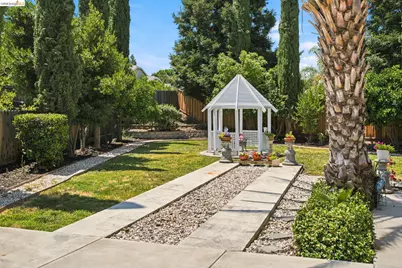 724 Topaz Ct, Antioch, CA 94509 - Photo 47