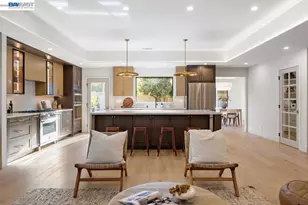 1300 Patio Dr, Campbell, CA 95008 - Photo 11