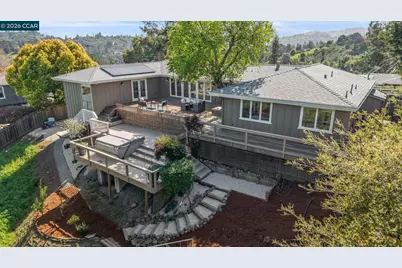 102 Hillcrest Dr, Orinda, CA 94563 - Photo 1