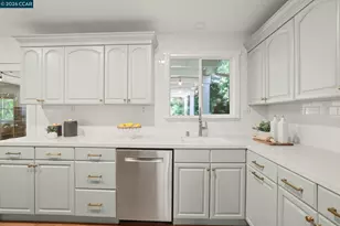 61 Carlos Ct, Walnut Creek, CA 94597 - Photo 15