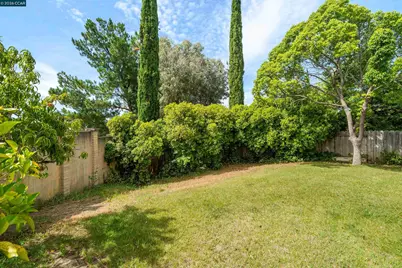 2409 Lighthouse Ct, Fairfield, CA 94534 - Photo 29