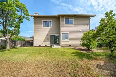 2409 Lighthouse Ct, Fairfield, CA 94534 - Photo 33