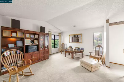 2409 Lighthouse Ct, Fairfield, CA 94534 - Photo 3