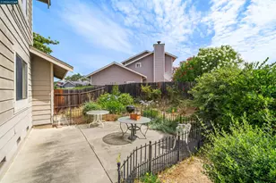2409 Lighthouse Ct, Fairfield, CA 94534 - Photo 35