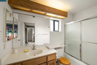 2409 Lighthouse Ct, Fairfield, CA 94534 - Photo 21