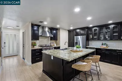 102 Vineyard Cir, Yountville, CA 94599 - Photo 15