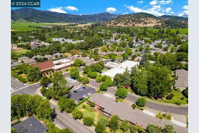102 Vineyard Cir, Yountville, CA 94599 - Photo 39
