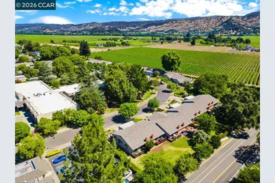 102 Vineyard Cir, Yountville, CA 94599 - Photo 41