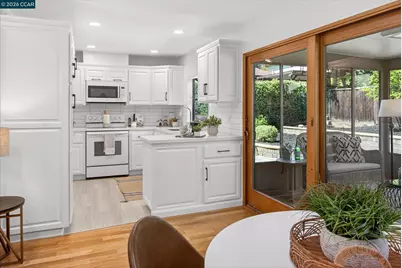 714 Navaronne Way, Concord, CA 94518 - Photo 23