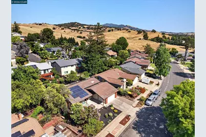 714 Navaronne Way, Concord, CA 94518 - Photo 3