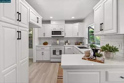 714 Navaronne Way, Concord, CA 94518 - Photo 25