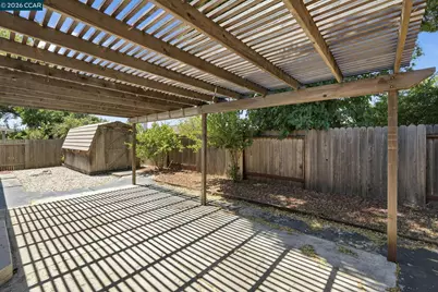 906 Murre Way, Suisun City, CA 94585 - Photo 43