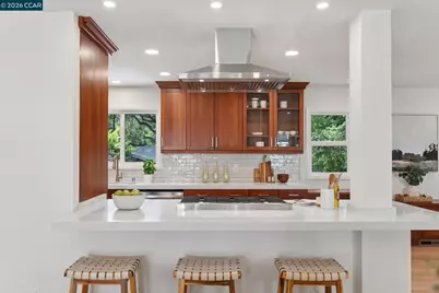 694 Glorietta Blvd, Lafayette, CA 94549 - Photo 19