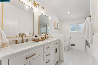694 Glorietta Blvd, Lafayette, CA 94549 - Photo 29