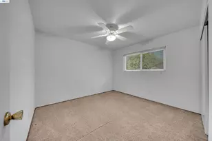 8848 La Riviera Dr, Sacramento, CA 95826 - Photo 7