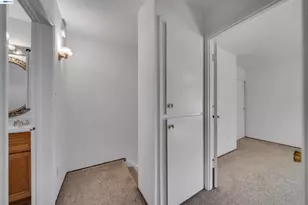 8848 La Riviera Dr, Sacramento, CA 95826 - Photo 11