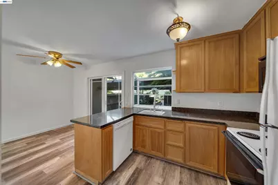 8848 La Riviera Dr #B, Sacramento, CA 95826 - Photo 19
