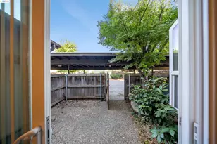 8848 La Riviera Dr, Sacramento, CA 95826 - Photo 21